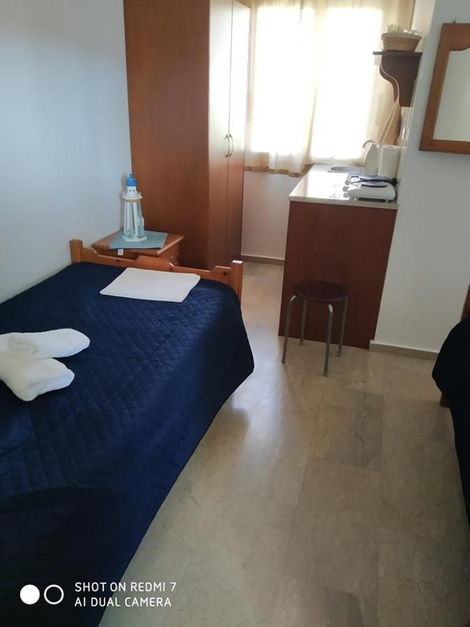 Manolakis Pizanias Apartment Emborios Exterior photo