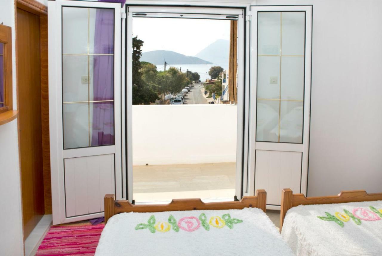 Manolakis Pizanias Apartment Emborios Exterior photo