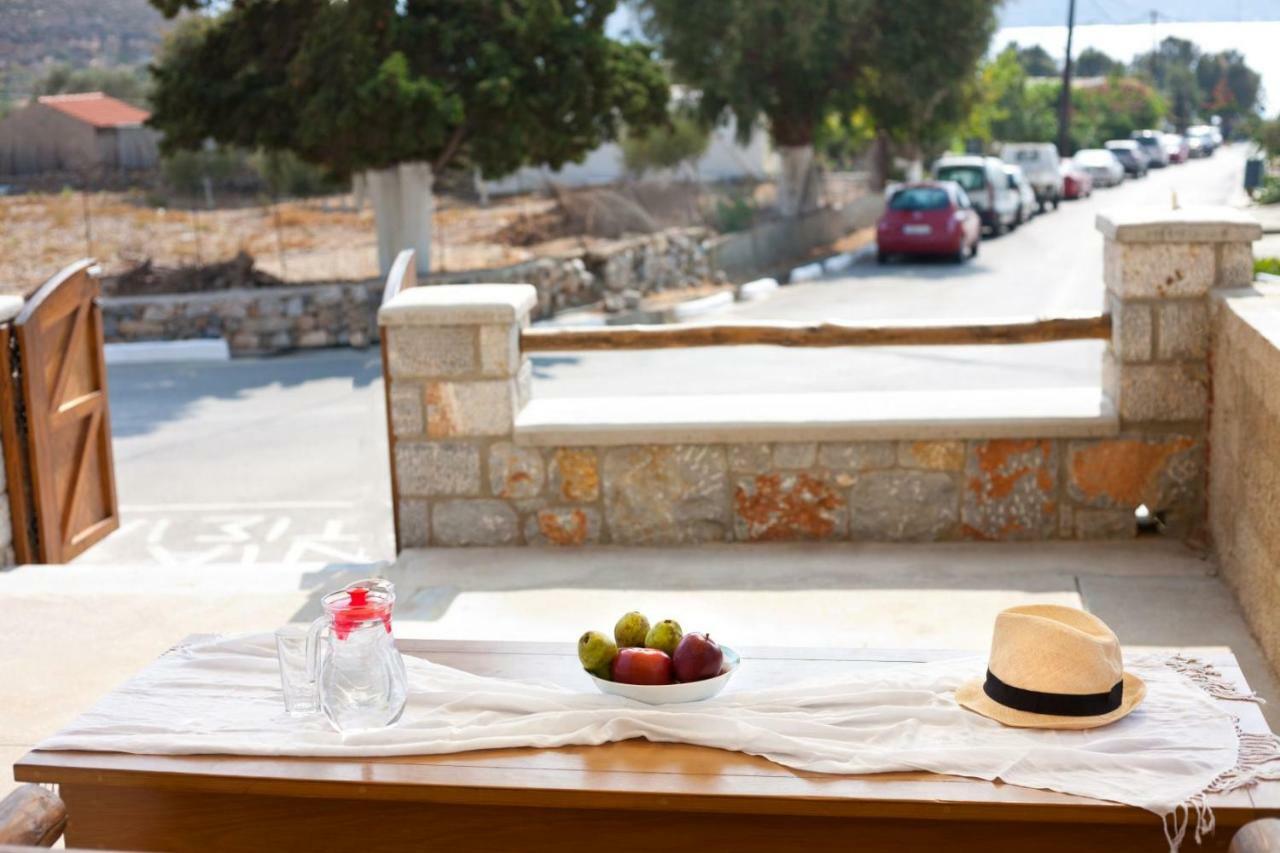 Manolakis Pizanias Apartment Emborios Exterior photo