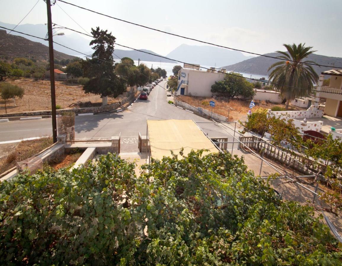 Manolakis Pizanias Apartment Emborios Exterior photo